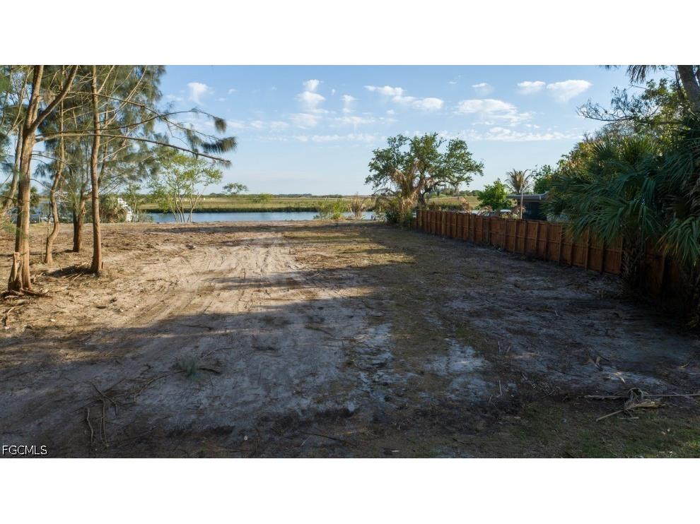 1035 W Anchor Lane Moore Haven FL 33471 2026014670 image4