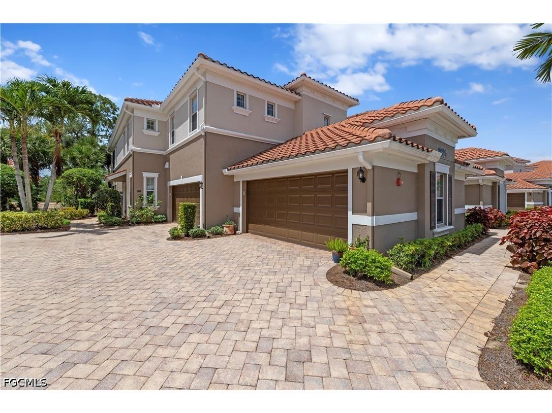10351 Glastonbury Circle #201 Fort Myers FL 33913 2026023869 image2