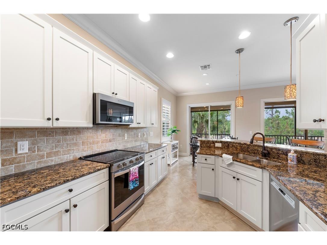 10351 Glastonbury Circle #201 Fort Myers FL 33913 2026023869 image8