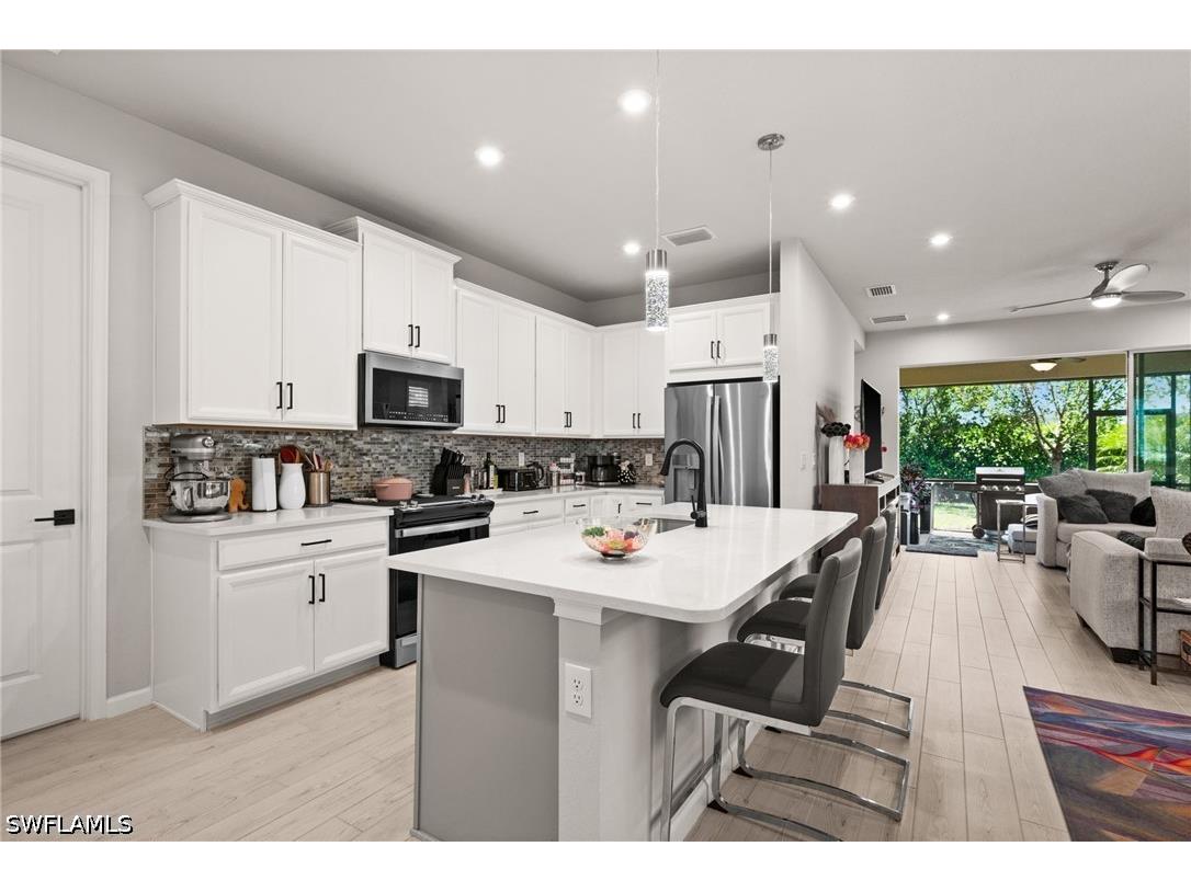 10353 Bonavie Cove Drive Fort Myers FL 33966 226016818 image1