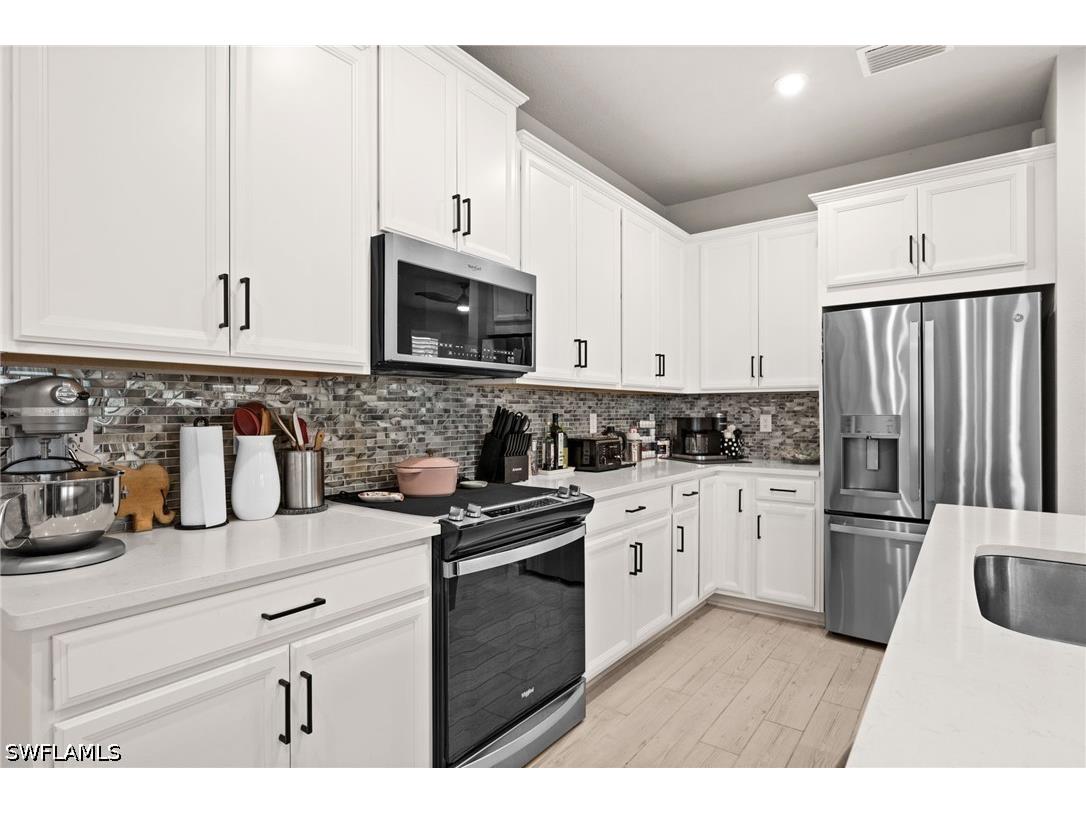 10353 Bonavie Cove Drive Fort Myers FL 33966 226016818 image16