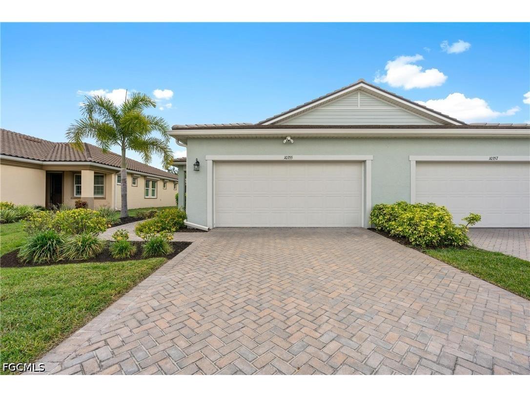 10355 Bonavie Cove Drive Fort Myers FL 33966 2026018526 image1