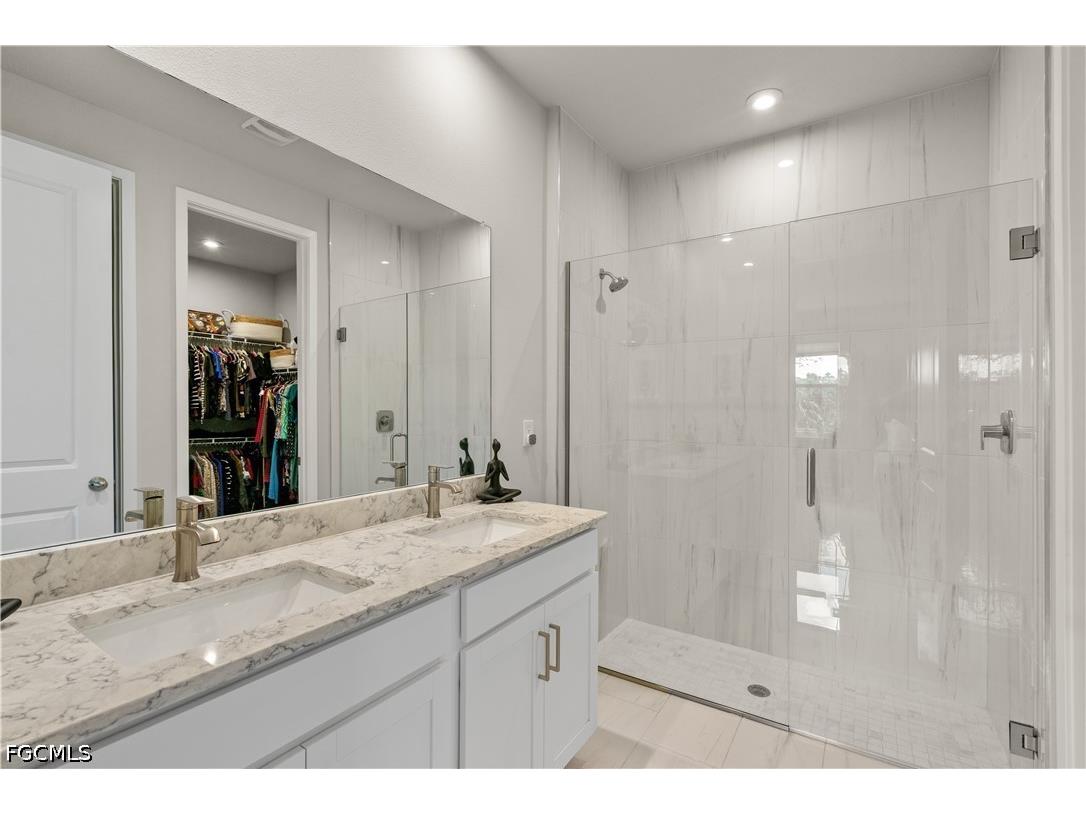 10355 Bonavie Cove Drive Fort Myers FL 33966 2026018526 image26