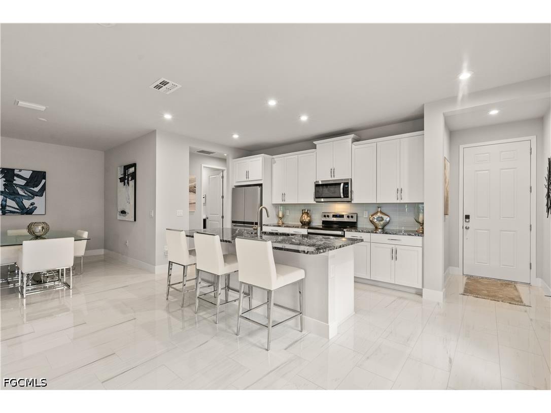 10355 Bonavie Cove Drive Fort Myers FL 33966 2026018526 image7