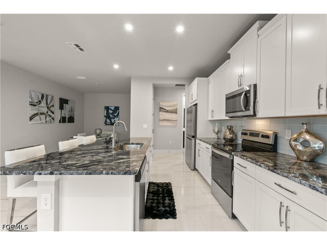 10355 Bonavie Cove Drive Fort Myers FL 33966 2026018526 image9