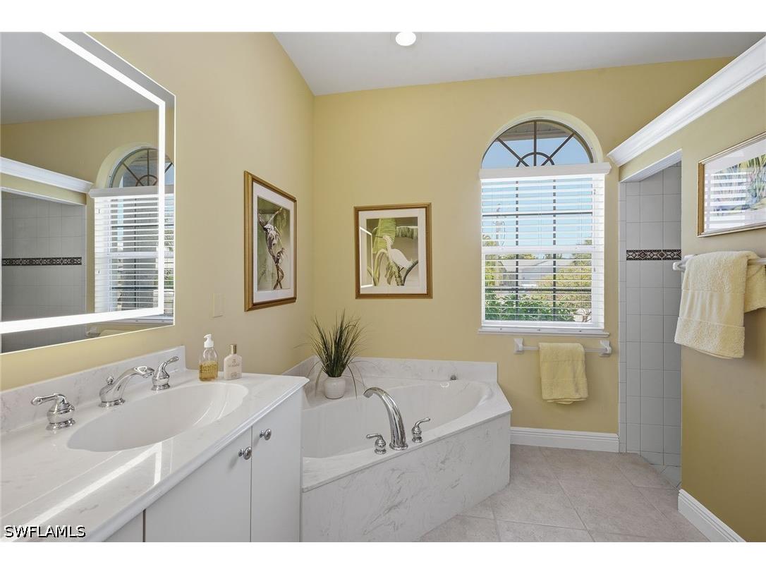 1036 Admiralty Court Marco Island FL 34145 226021051 image18