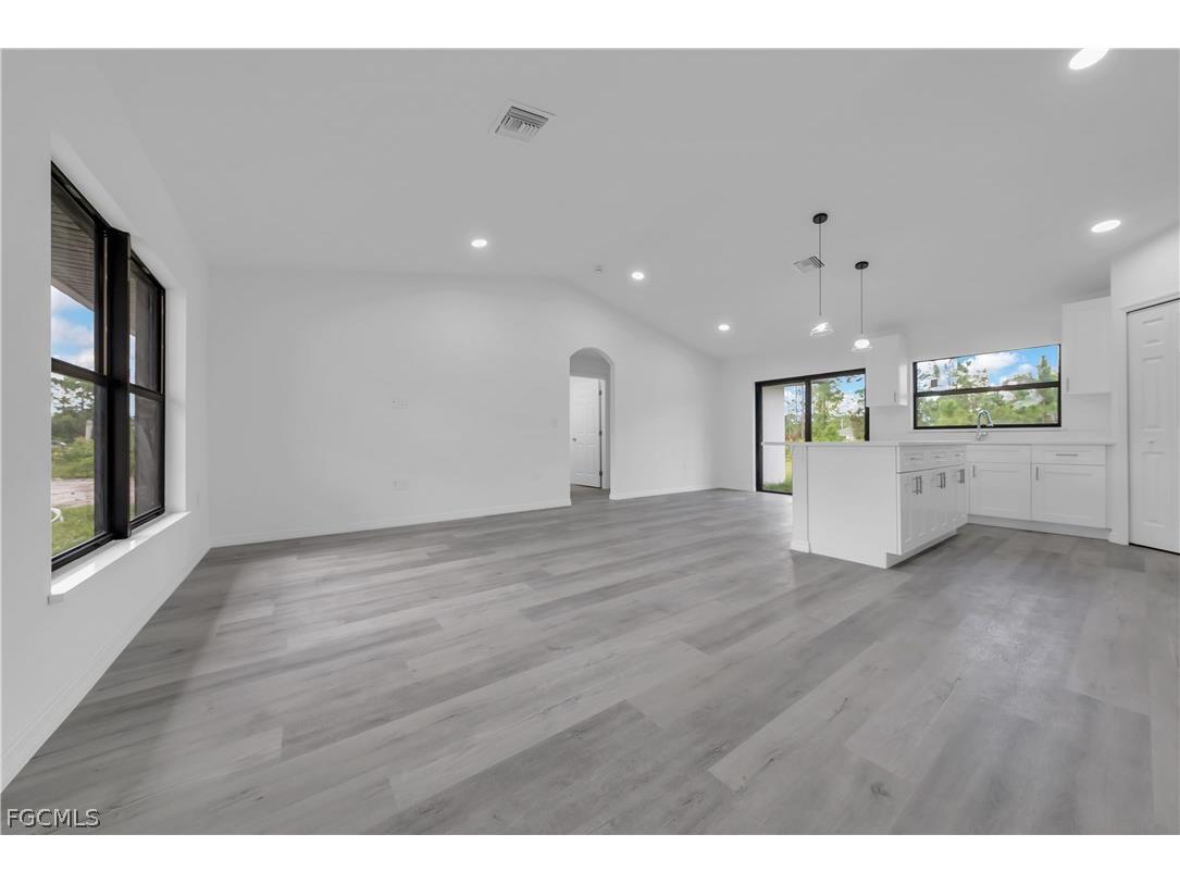 1036 Cresthaven Street Lehigh Acres FL 33974 2026013586 image4