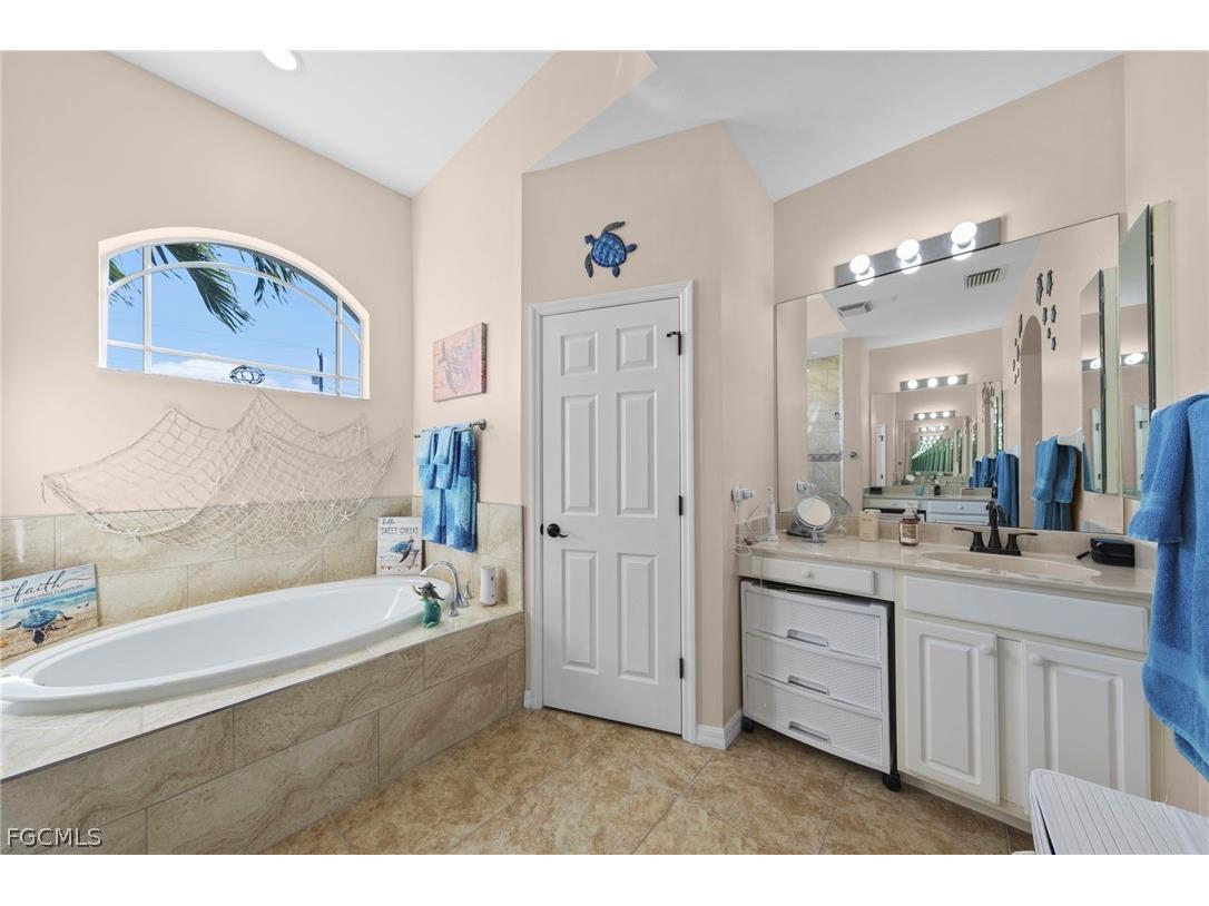 1036 NW 33rd Avenue Cape Coral FL 33993 2026007887 image34