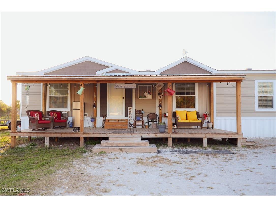 1036 Pony Place Moore Haven FL 33471 225012270 image1