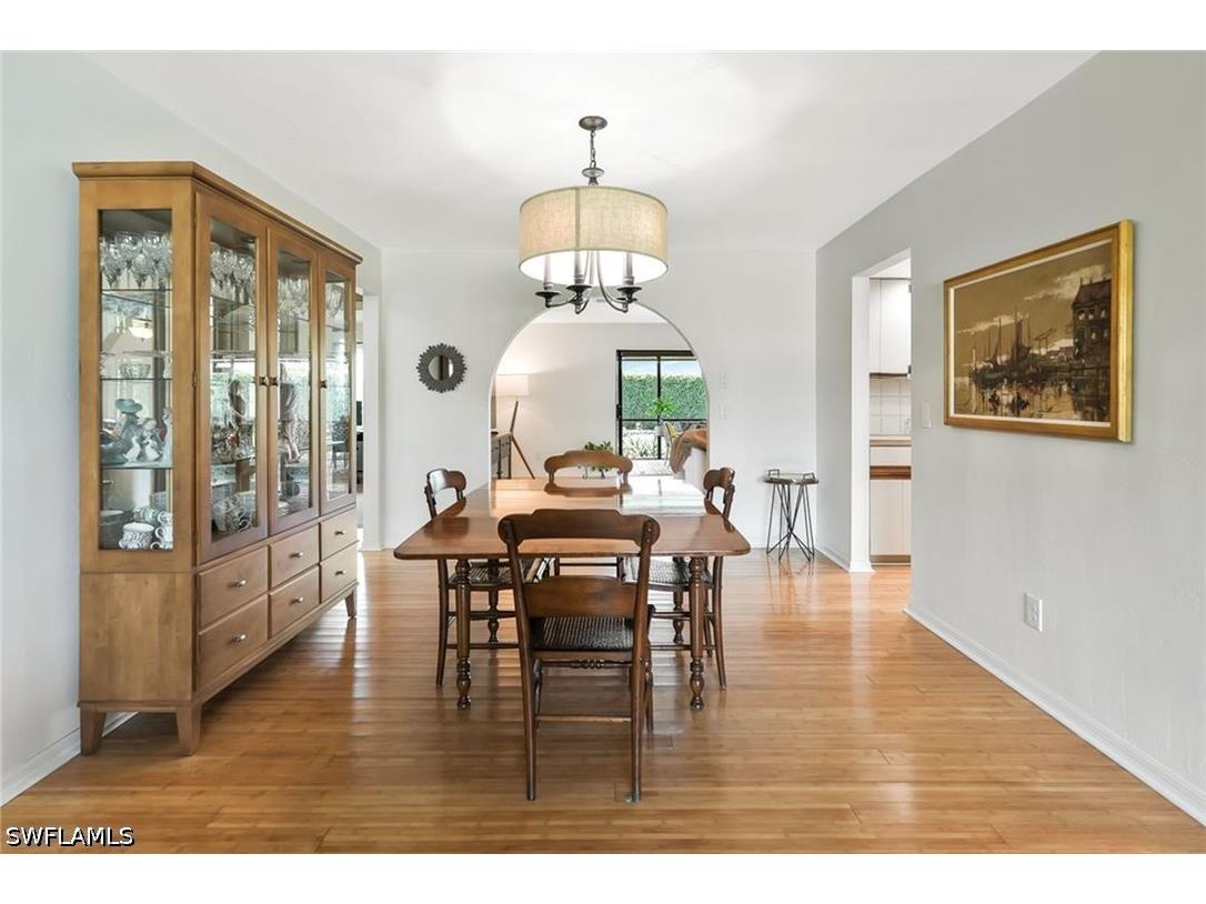 10361 Windsor Way Naples FL 34109 226014021 image12