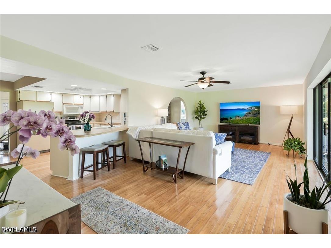 10361 Windsor Way Naples FL 34109 226014021 image14