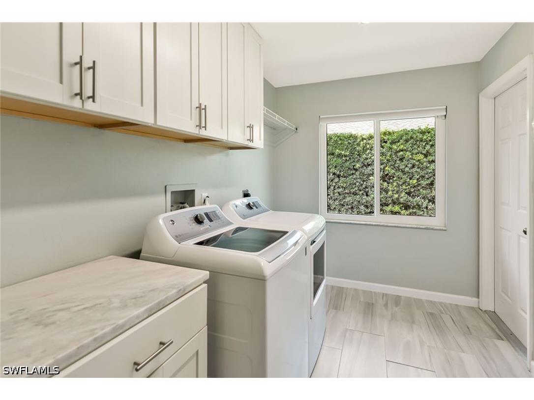 10361 Windsor Way Naples FL 34109 226014021 image23