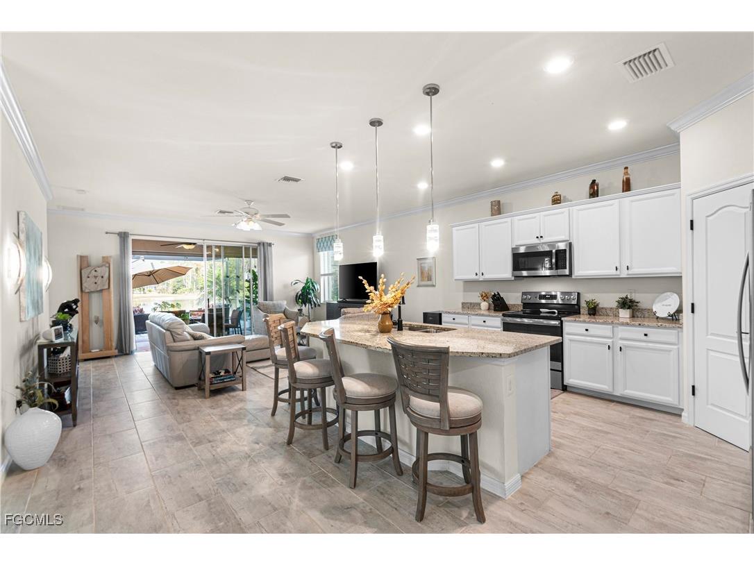 10369 Prato Drive Fort Myers FL 33913 2025020747 image22