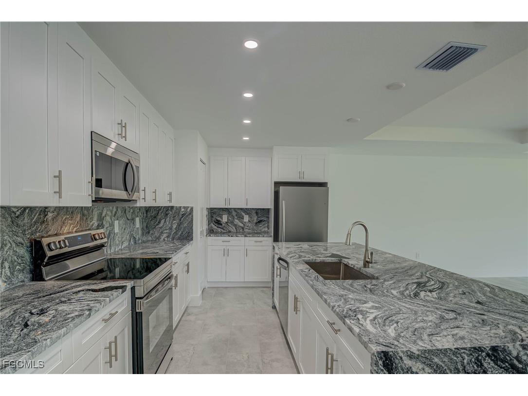 1037 Cheney Avenue S Lehigh Acres FL 33974 2025005708 image11