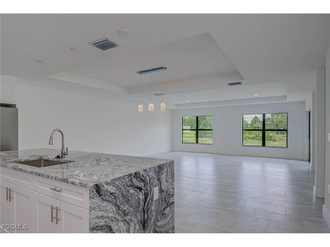 1037 Cheney Avenue S Lehigh Acres FL 33974 2025005708 image6