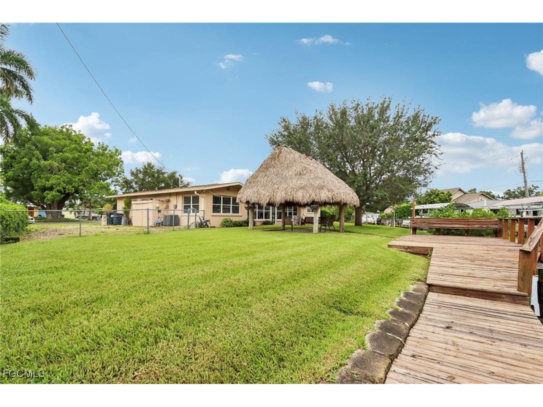 1037 Ione Drive Fort Myers FL 33919 2025011037 image13