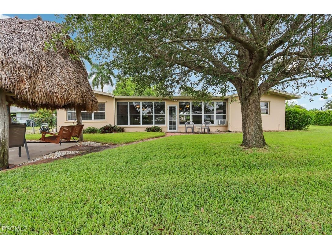 1037 Ione Drive Fort Myers FL 33919 2025011037 image16