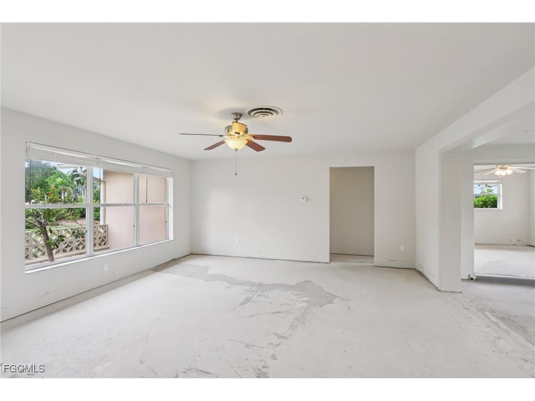 1037 Ione Drive Fort Myers FL 33919 2025011037 image20