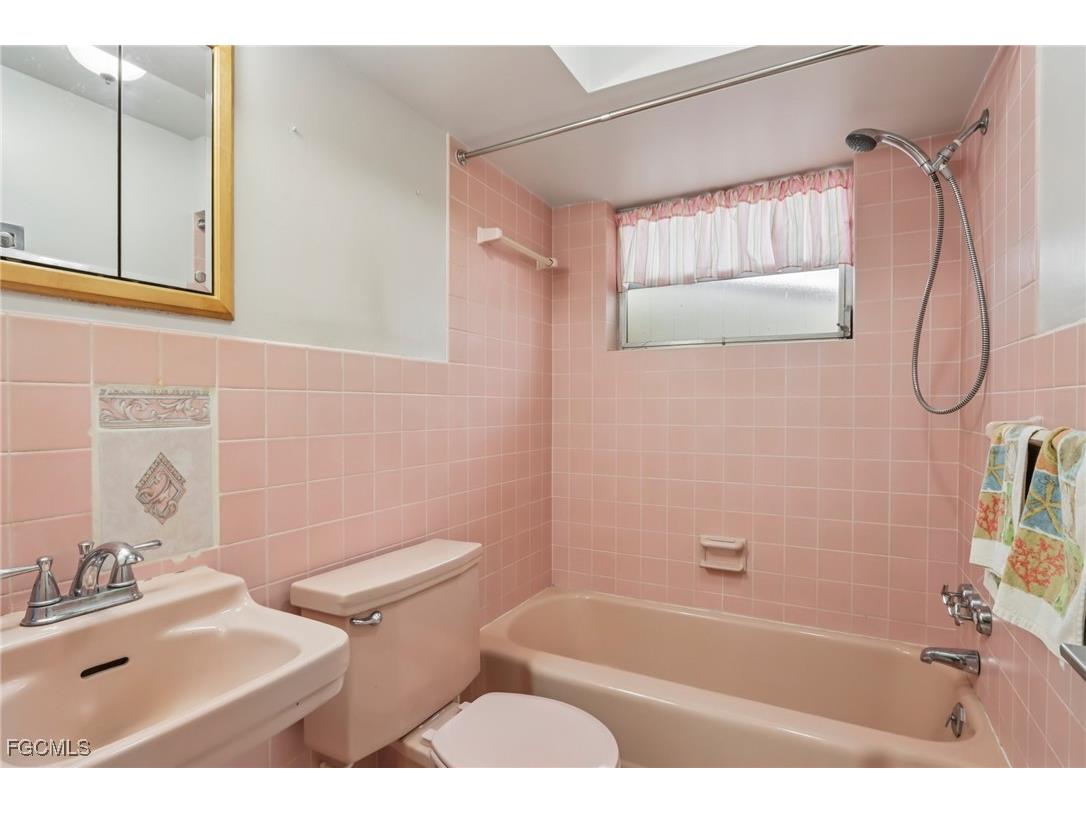 1037 Ione Drive Fort Myers FL 33919 2025011037 image25