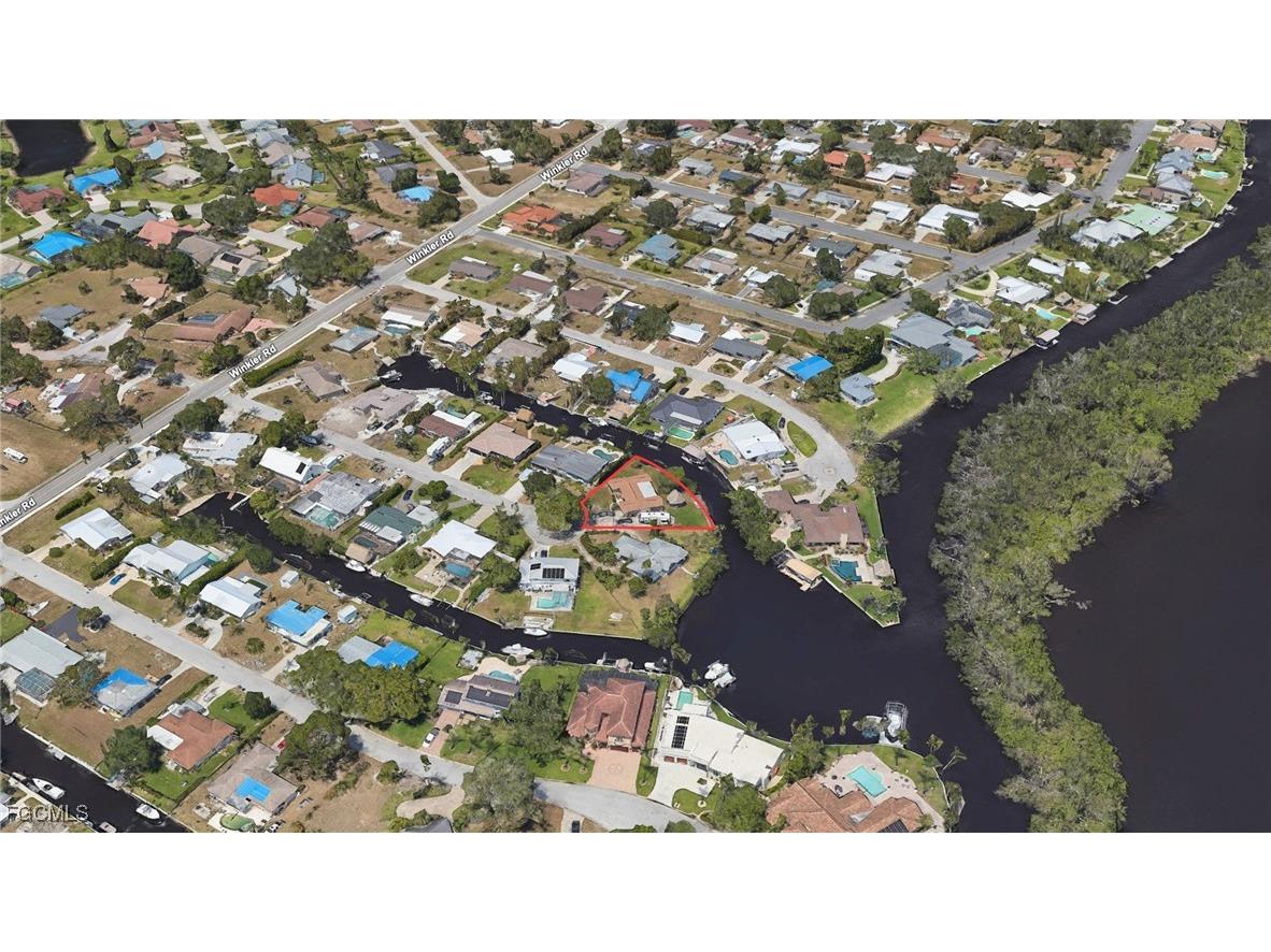 1037 Ione Drive Fort Myers FL 33919 2025011037 image36