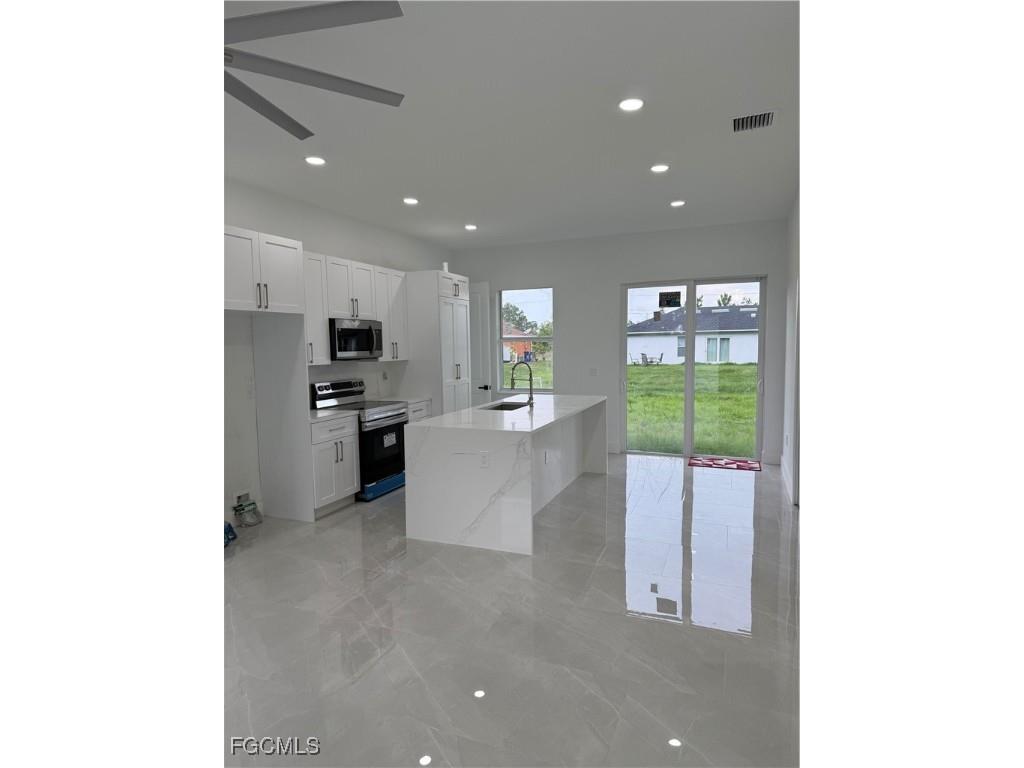 1037 Macy Street E Lehigh Acres FL 33974 2025008206 image2