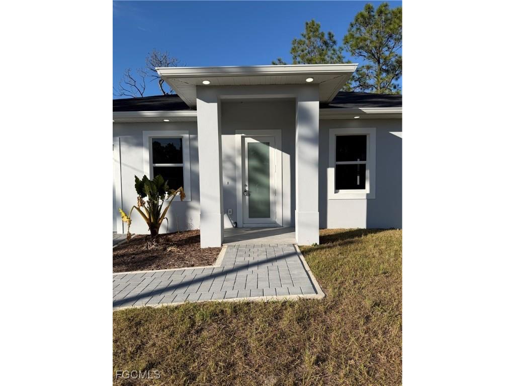 1037 Macy Street E Lehigh Acres FL 33974 2026005076 image3