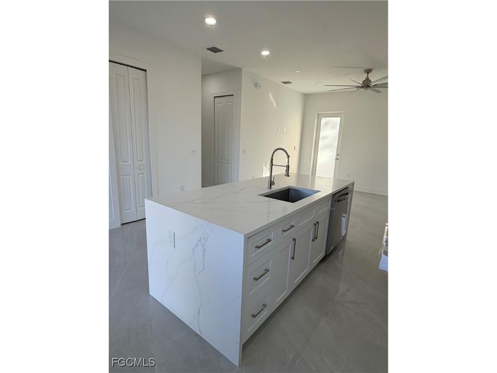 1037 Macy Street E Lehigh Acres FL 33974 2026005076 image9