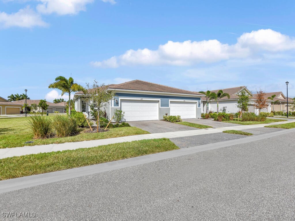 10372 Bonavie Cove Drive Fort Myers FL 33966 224087778 image1