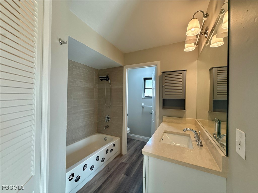 1038 NE Van Loon Terrace Cape Coral FL 33909 2025023668 image10