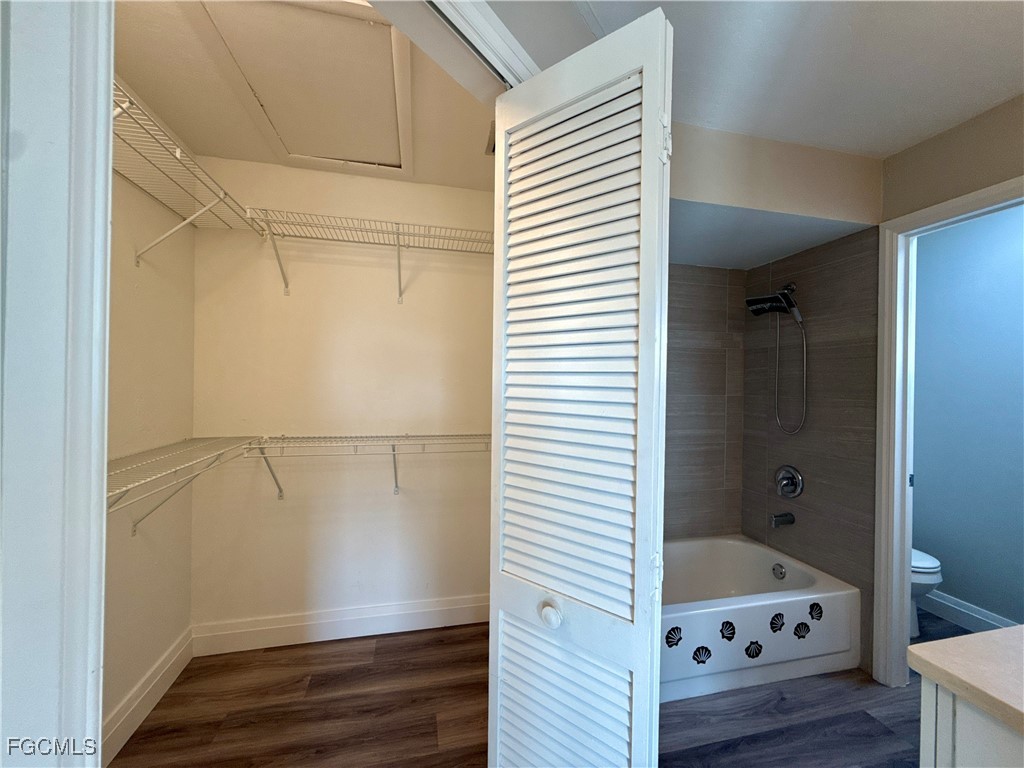 1038 NE Van Loon Terrace Cape Coral FL 33909 2025023668 image11