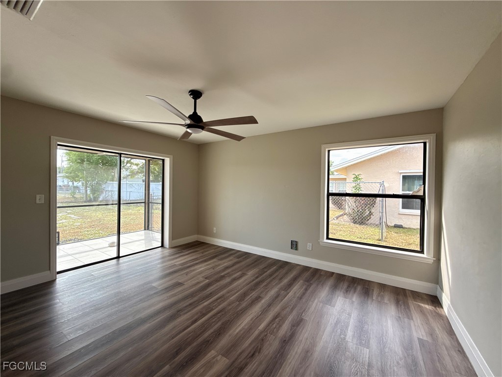 1038 NE Van Loon Terrace Cape Coral FL 33909 2025023668 image13