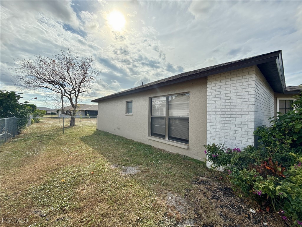 1038 NE Van Loon Terrace Cape Coral FL 33909 2025023668 image28