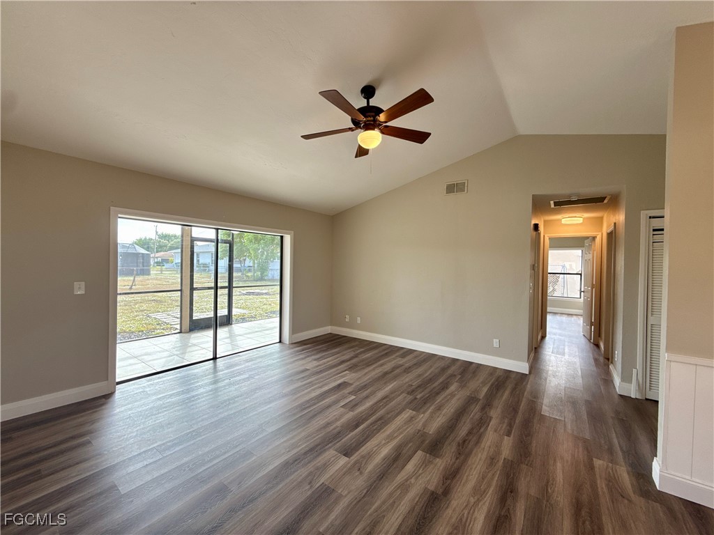 1038 NE Van Loon Terrace Cape Coral FL 33909 2025023668 image6