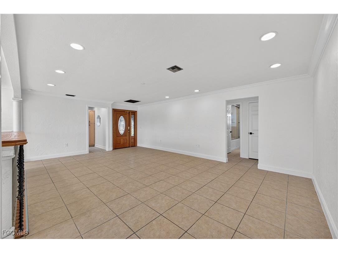 1038 SE 30th Street Cape Coral FL 33904 2025022718 image14