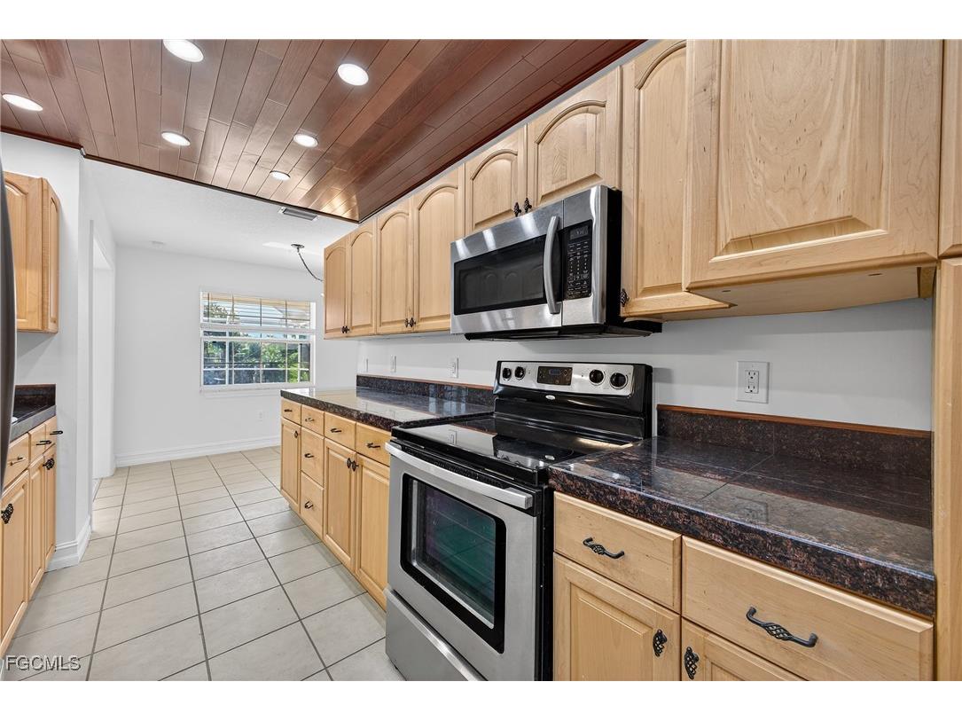 1038 SE 30th Street Cape Coral FL 33904 2025022718 image18