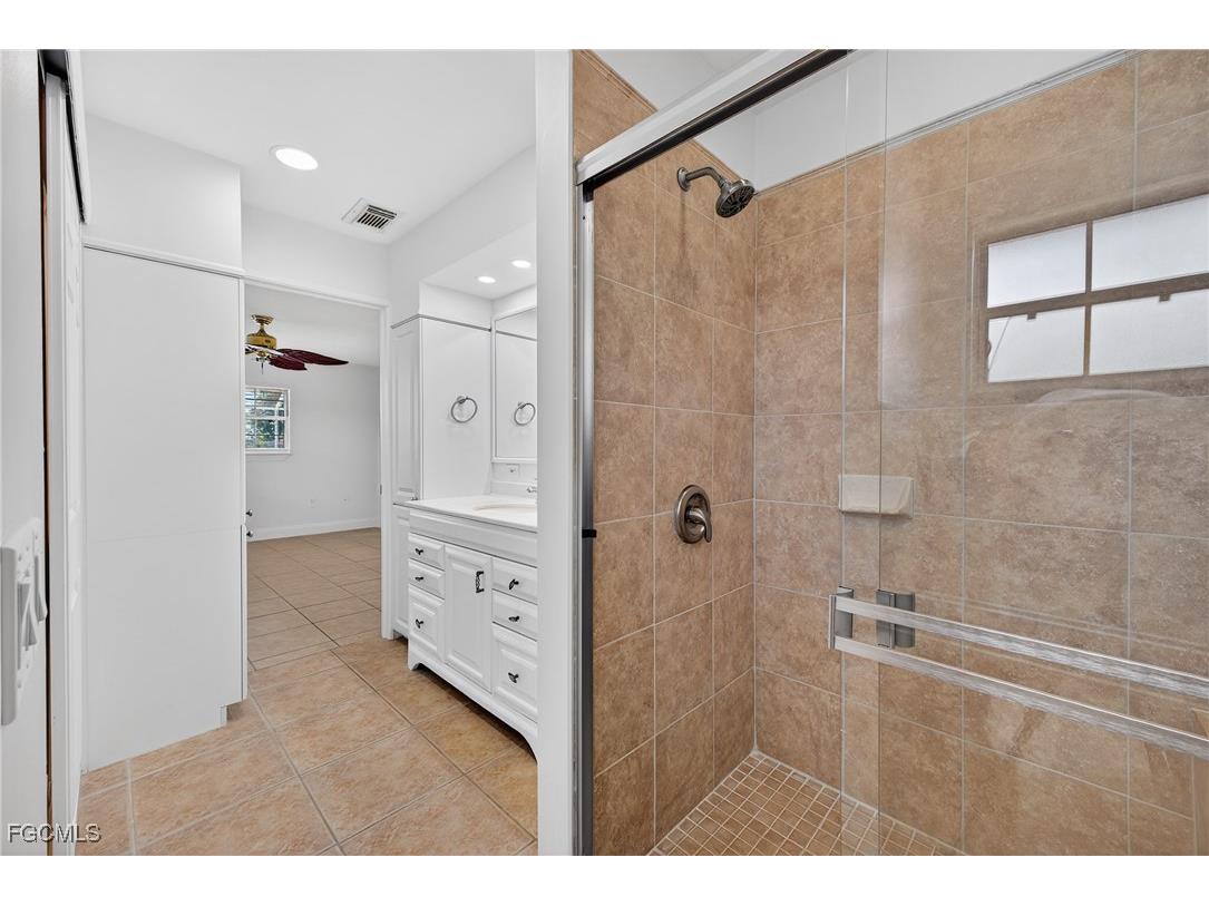 1038 SE 30th Street Cape Coral FL 33904 2025022718 image28