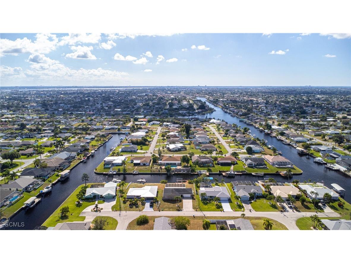 1038 SE 30th Street Cape Coral FL 33904 2025022718 image3