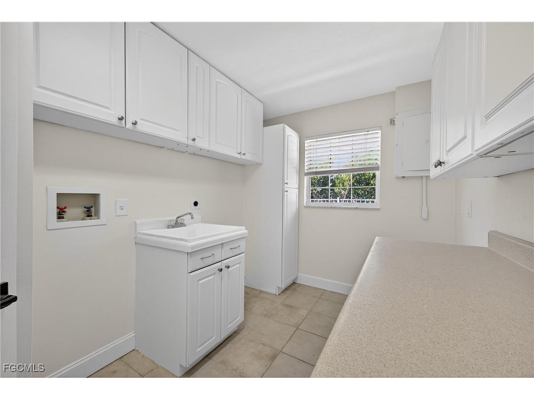 1038 SE 30th Street Cape Coral FL 33904 2025022718 image33