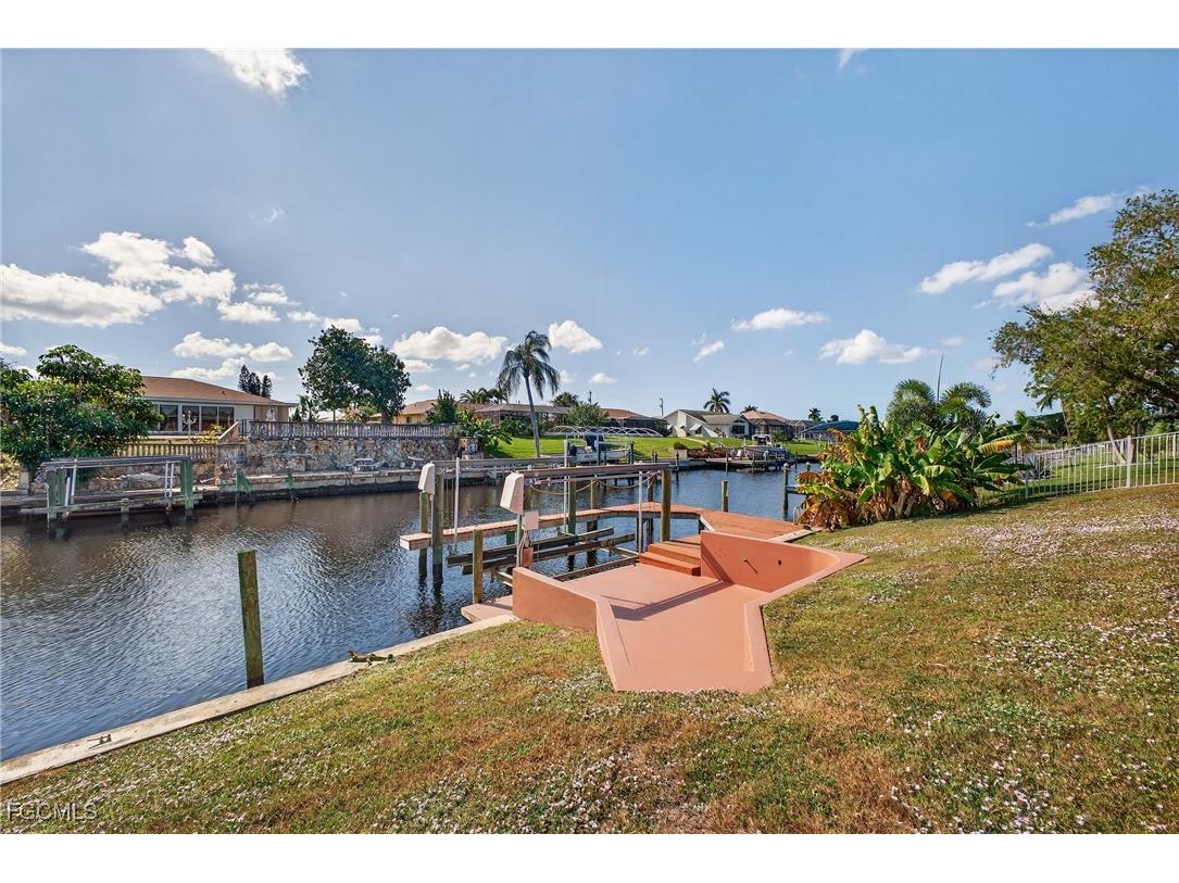 1038 SE 30th Street Cape Coral FL 33904 2025022718 image38