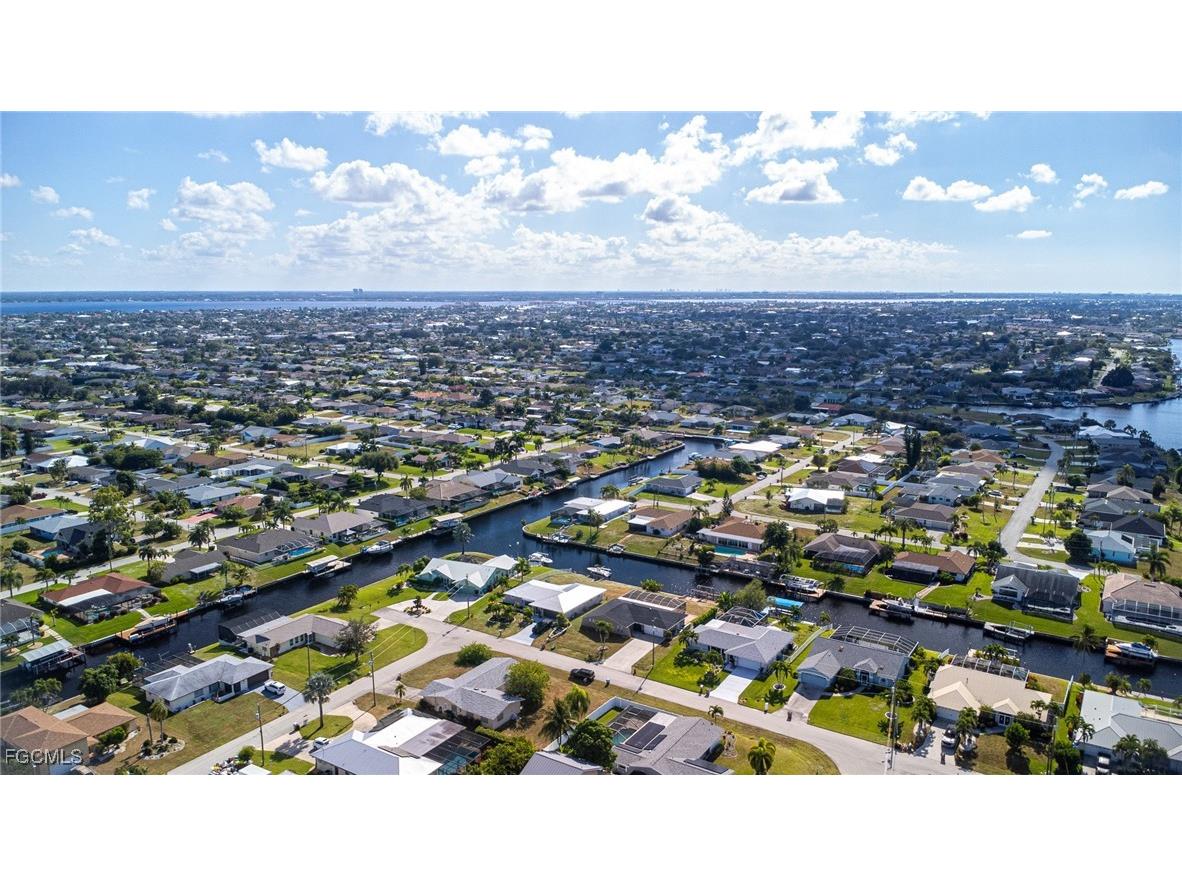 1038 SE 30th Street Cape Coral FL 33904 2025022718 image4