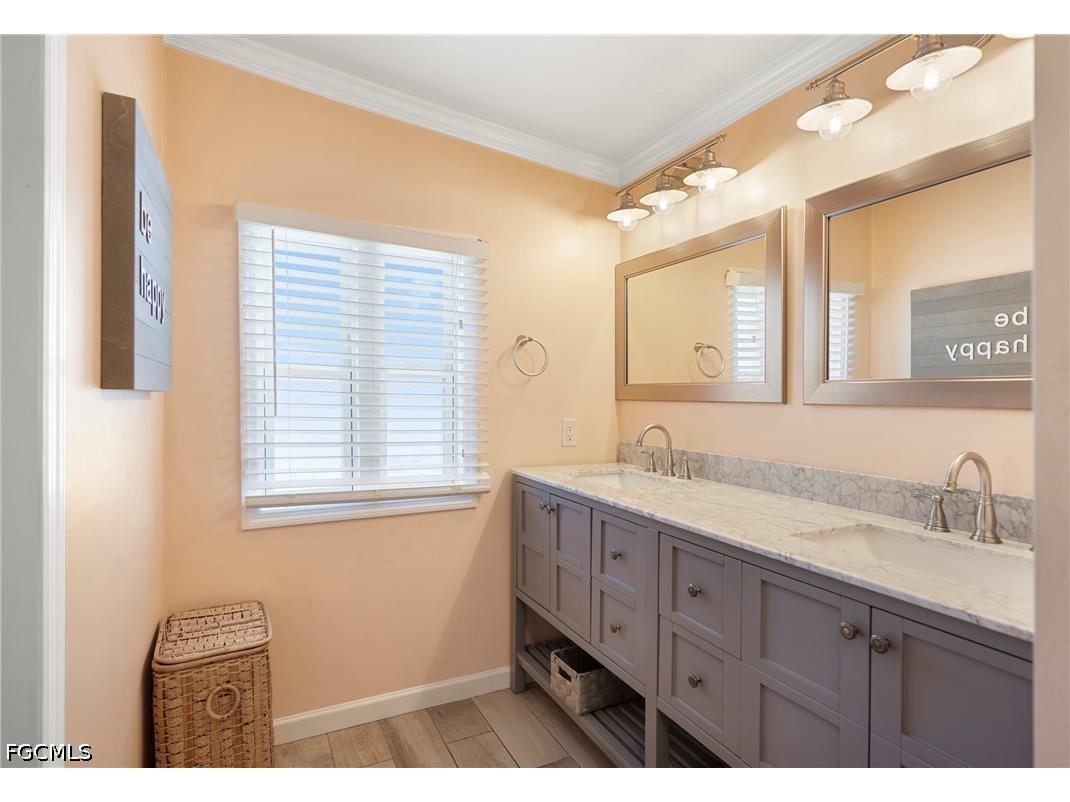 10381 Wales Loop Bonita Springs FL 34135 2026019541 image14