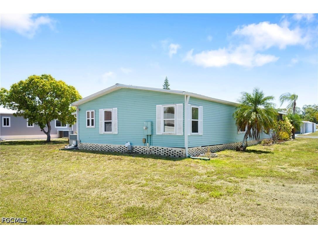 10381 Wales Loop Bonita Springs FL 34135 2026019541 image26