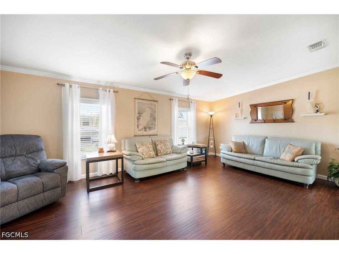 10381 Wales Loop Bonita Springs FL 34135 2026019541 image4