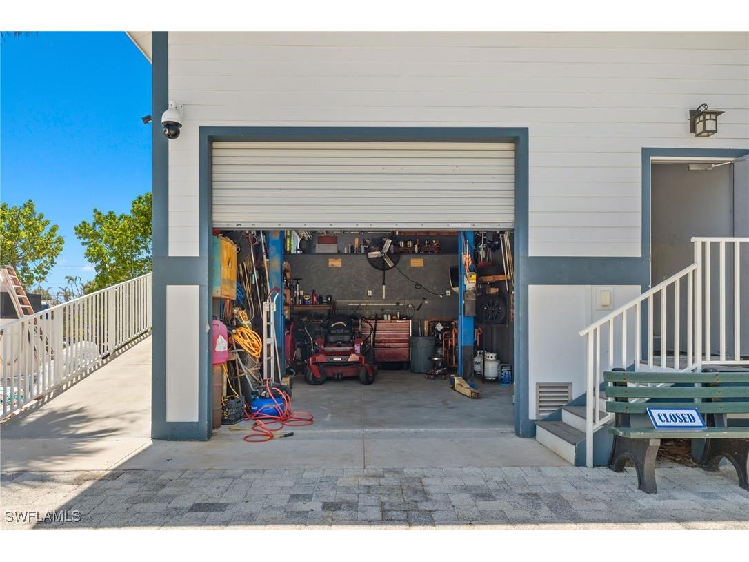 1039 & 1041 Periwinkle Way Sanibel FL 33957 225043990 image19