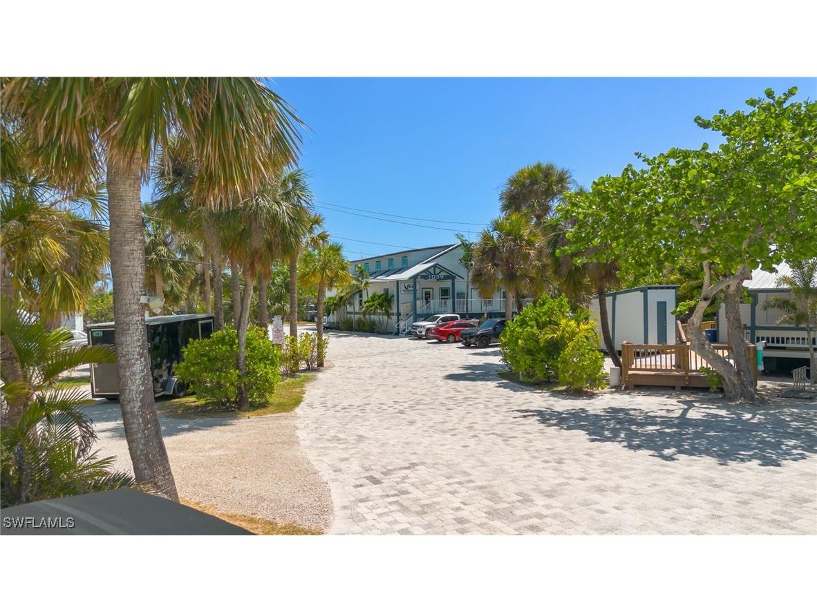 1039 & 1041 Periwinkle Way Sanibel FL 33957 225043990 image22