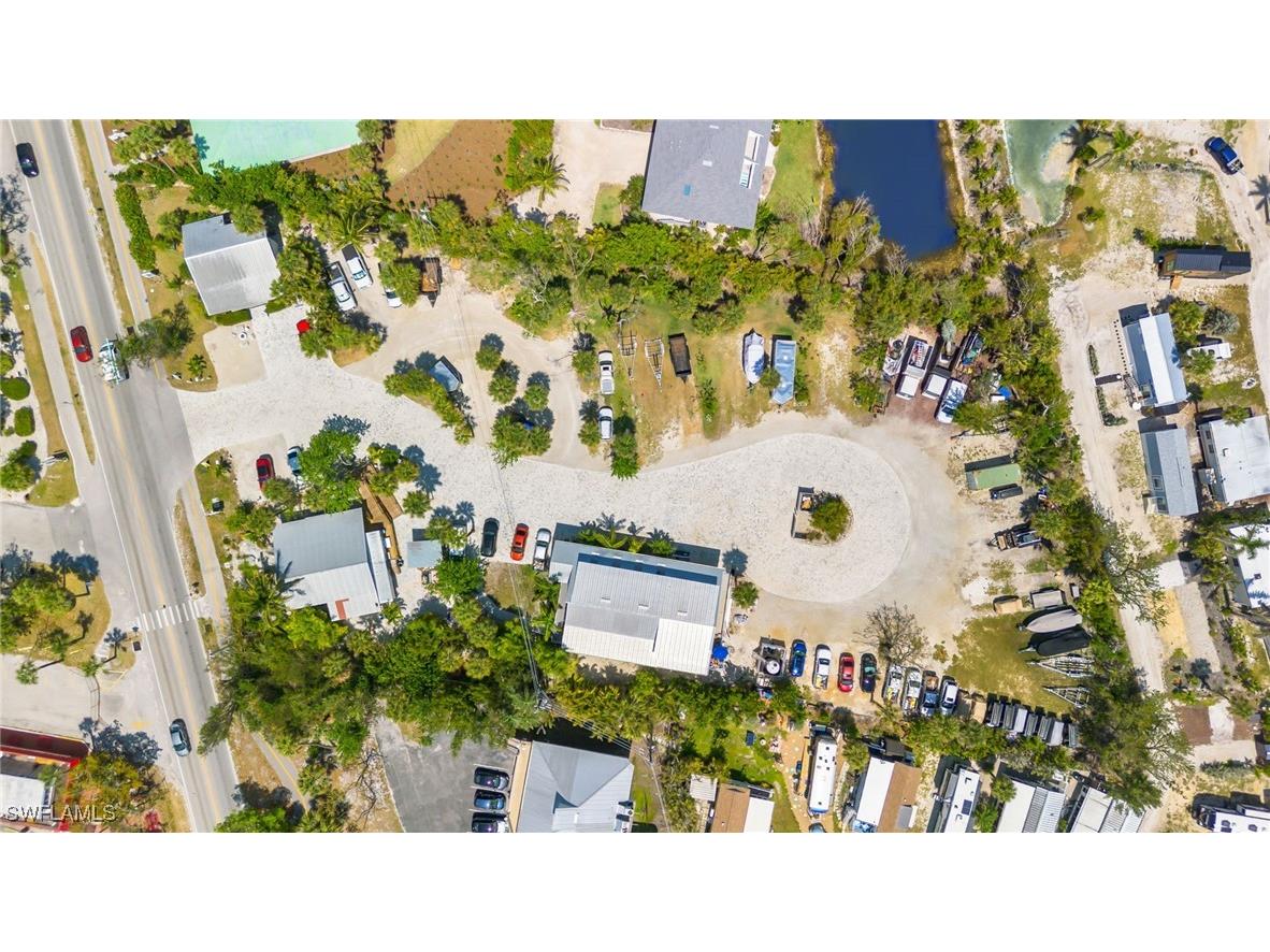 1039 & 1041 Periwinkle Way Sanibel FL 33957 225043990 image3