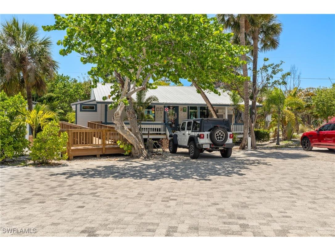 1039 & 1041 Periwinkle Way Sanibel FL 33957 225043990 image5