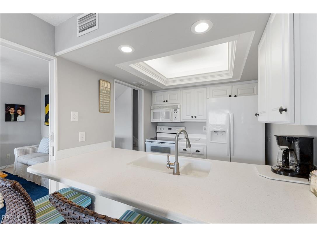 1039 Beach Road #104 Sanibel FL 33957 2025010947 image8