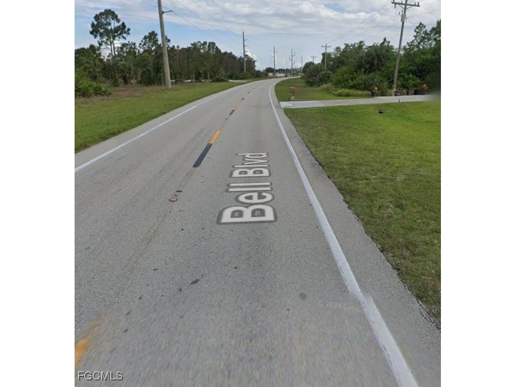 1039 Bell Boulevard S Lehigh Acres FL 33974 2025022986 image6