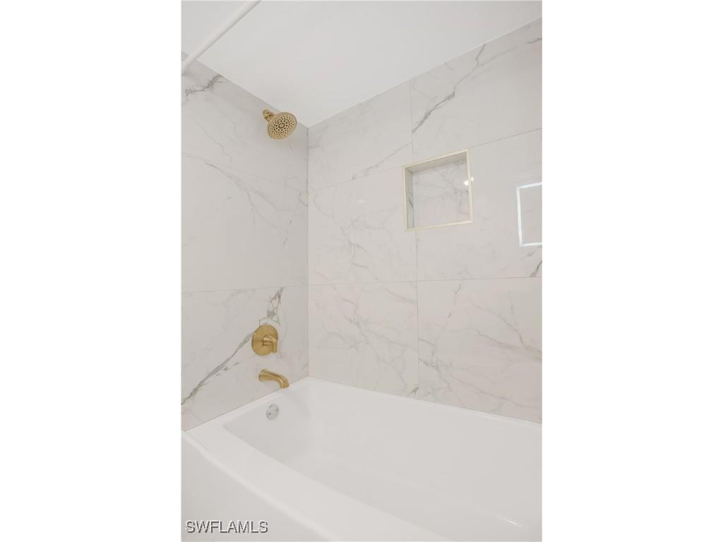 1039 Cardinal Street Naples FL 34104 224084861 image22